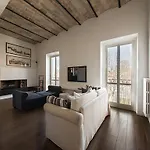 Over The Tiber Loft Apartment *