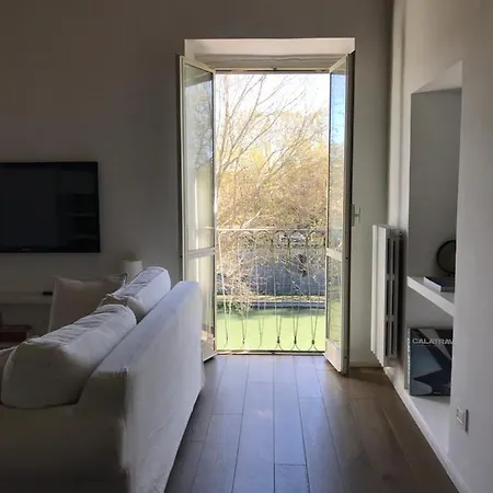 Over The Tiber Loft Rzym