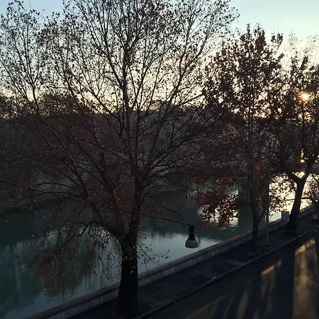 Over The Tiber Loft شقة
