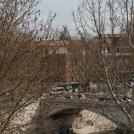 Over The Tiber Loft * Roma